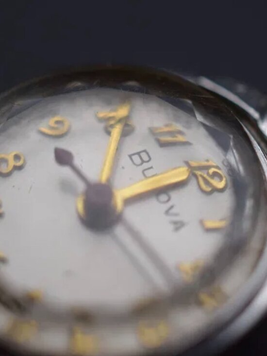 Vintage Bulova Ladies Mechanical Wristwatch | Scalloped Case | Craftex 12K GF main image 4